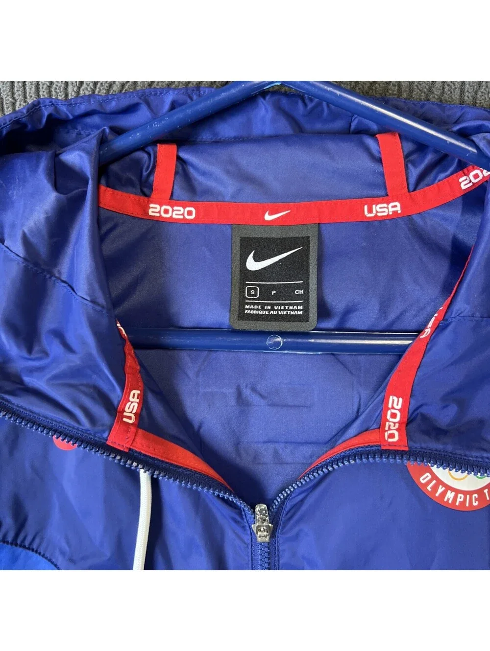 Nike Women's Team USA 2020 Tokyo Olympic Windrunner Jacket Blue Small  (1148-2A)